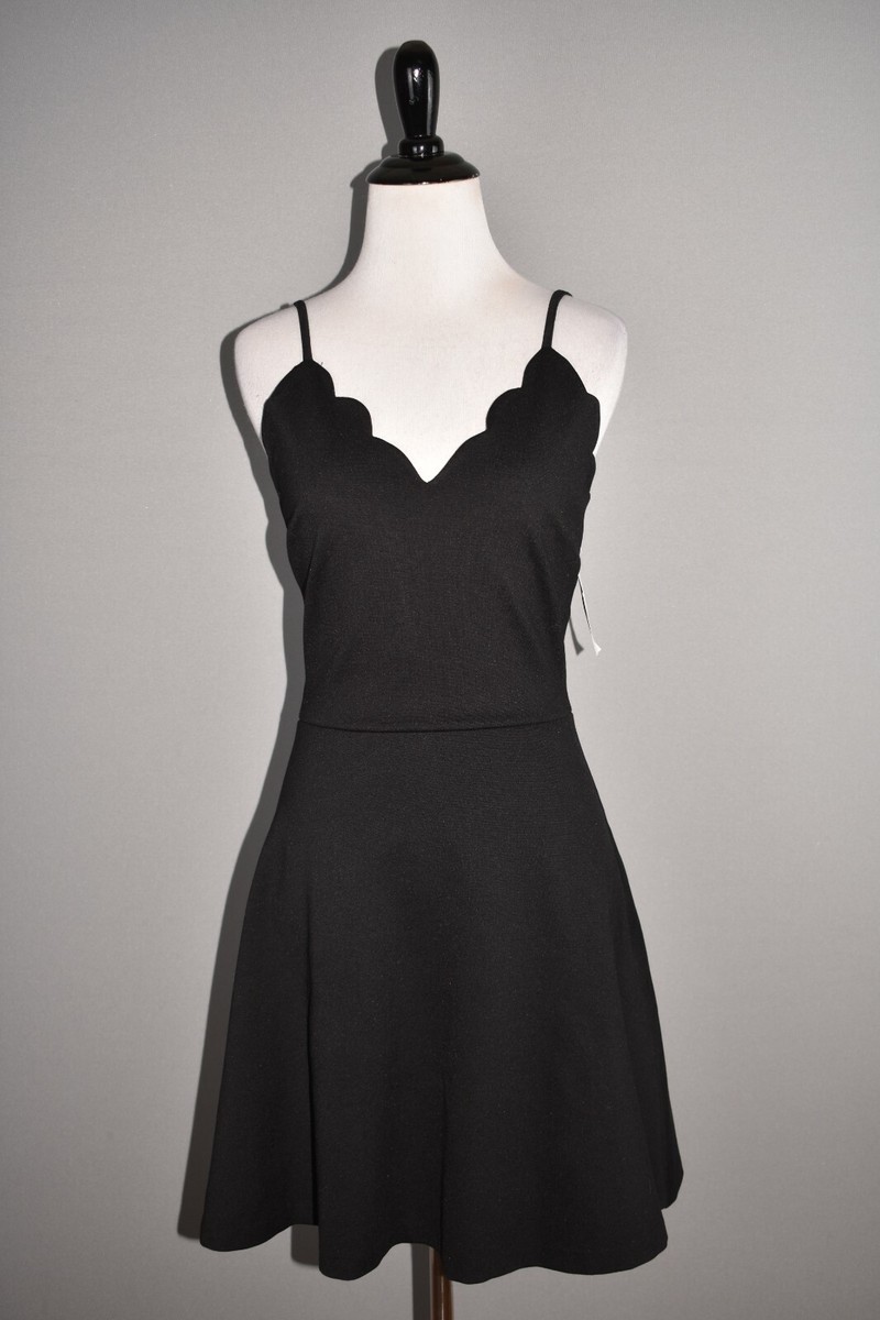 LOVEADY NEW $138 Scallop V Neck Fit & Flare Mini Dress
