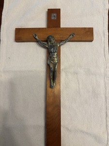 Vintage INRI Cross 18”