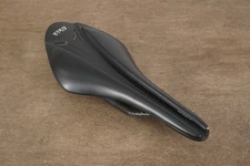 126mm (Regular) Fizik Arione R1 Versus Carbon Rail Road Saddle 166g