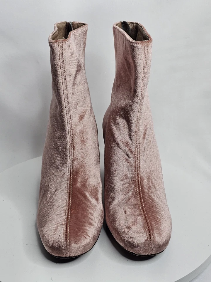Free People Cecile Blush Pink Velvet Booties Crushed Velvet Size US 6.5 EU 37 - Image 3 of 4