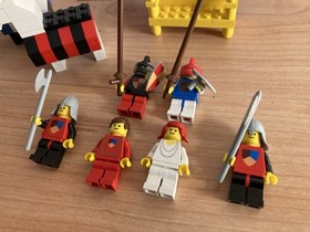 Lego vintage castle 383 Knight's Tournament complete with instructions