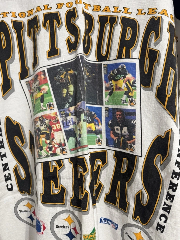 Camisa gráfica de tarjeta de jugador de cubierta superior de los años 90 Pittsburgh Steelers manga 3/4  Foto 2 de 4