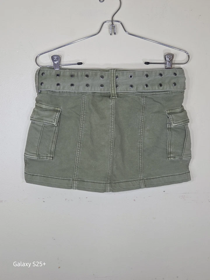 Minifalda Urban Outfitters Talla Pequeña Cinturón Utilidad Carga Estilo Y2K Foto 2 de 4