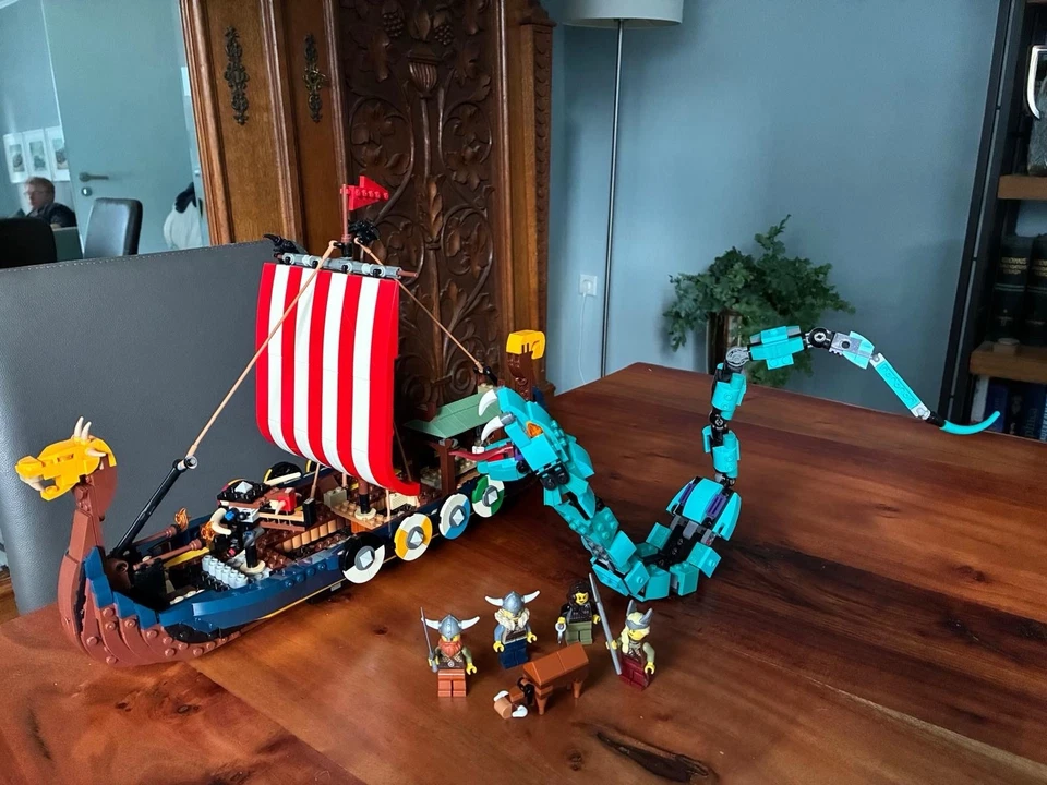 LEGO Creator 31132 Viking Ship and the Midgard Serpent, Foto 2 von 5