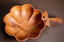 Hand Carved Wooden Flower Bowl Folk Art Serving Dish Leaf Handle 8 Inch
