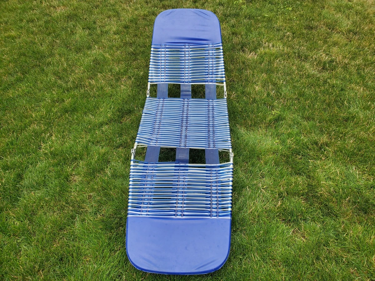 Vintage Tri Fold Jelly Tube Chaise Lounge Chair Lawn Beach Chair