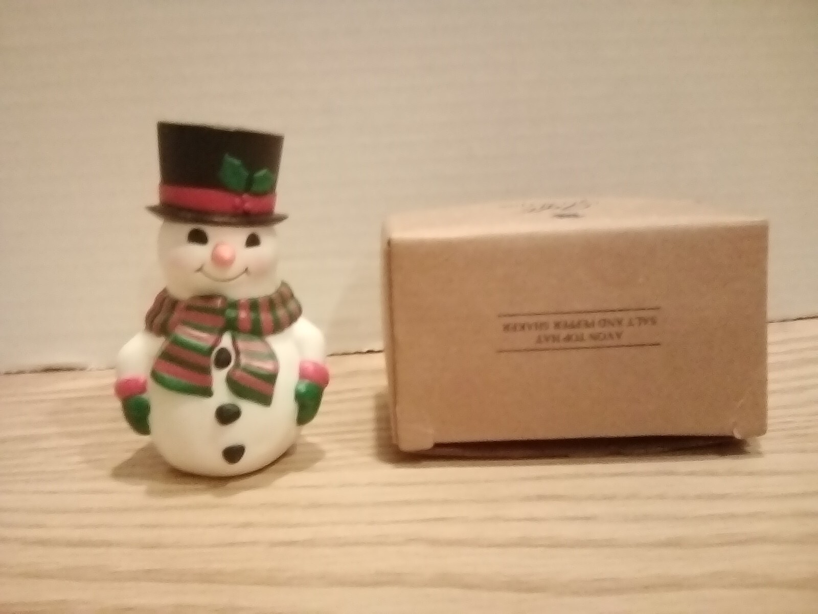 Avon Rising Snowman Vintage Avon Snowman Top Hat Salt & Pepper Shakers w/ Original Box | eBay