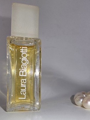   Laura Biagiotti Fiori Bianchi EDT Mini   0.17 oz (5 ml)   Vintage Floral Gem