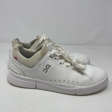 On Running The Roger Advantage Mens 9 White/White