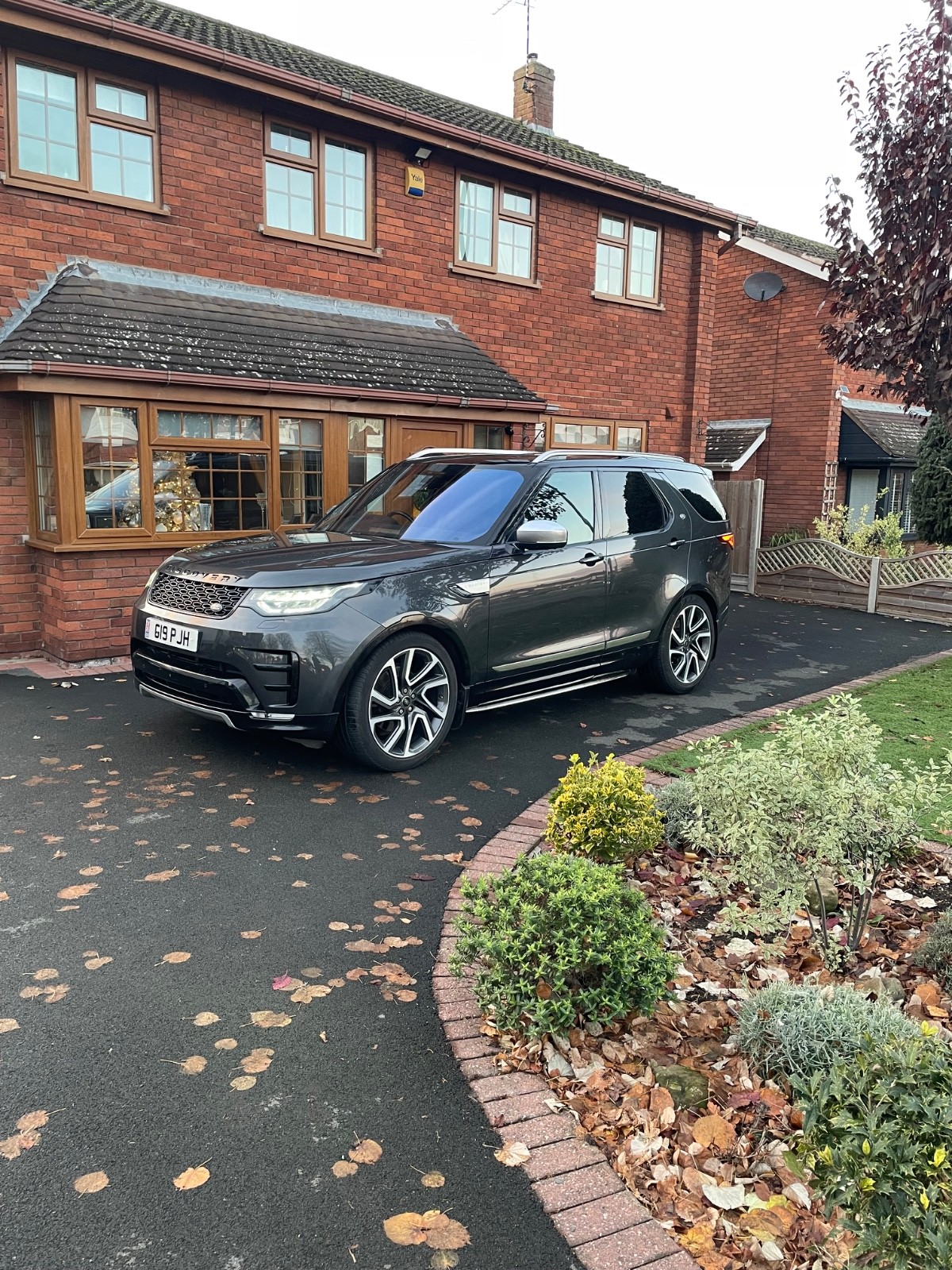 2017 LAND ROVER DISCOVERY