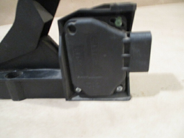 Ferrari 458, 488, California, - Accelerator / Gas Pedal Assy  - P/N 243117