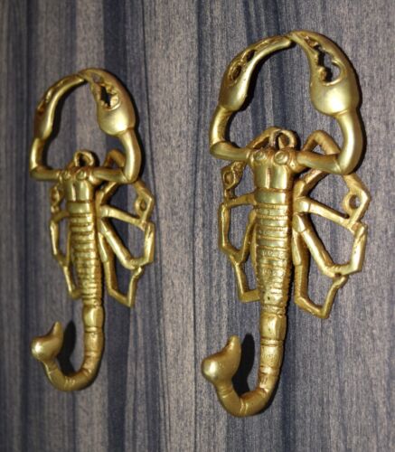 Brass Scorpion Wall Hook Set Of 02 Hooks Tarantula Design Wall Decor RU100 - Foto 1 di 3