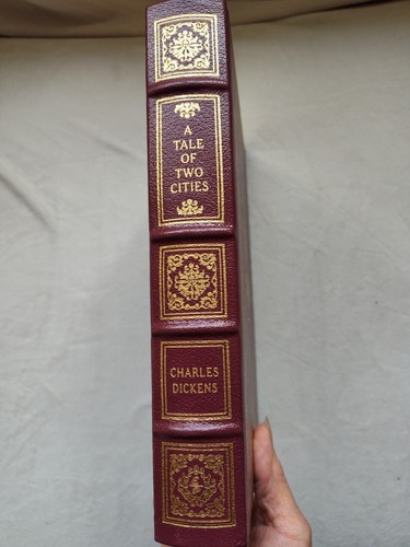 A TALE OF TWO CITIES CHARLES DICKENS EASTON PRESS 1981 COLLECTORS EDITION - Picture 2 of 9
