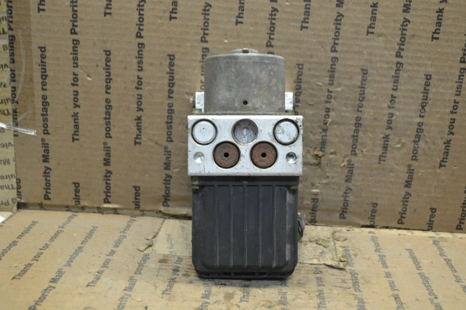 Nissan Máxima 2000 2001 ABS control de bomba OEM 476604Y106 módulo 331-10C7 Foto 4 de 4