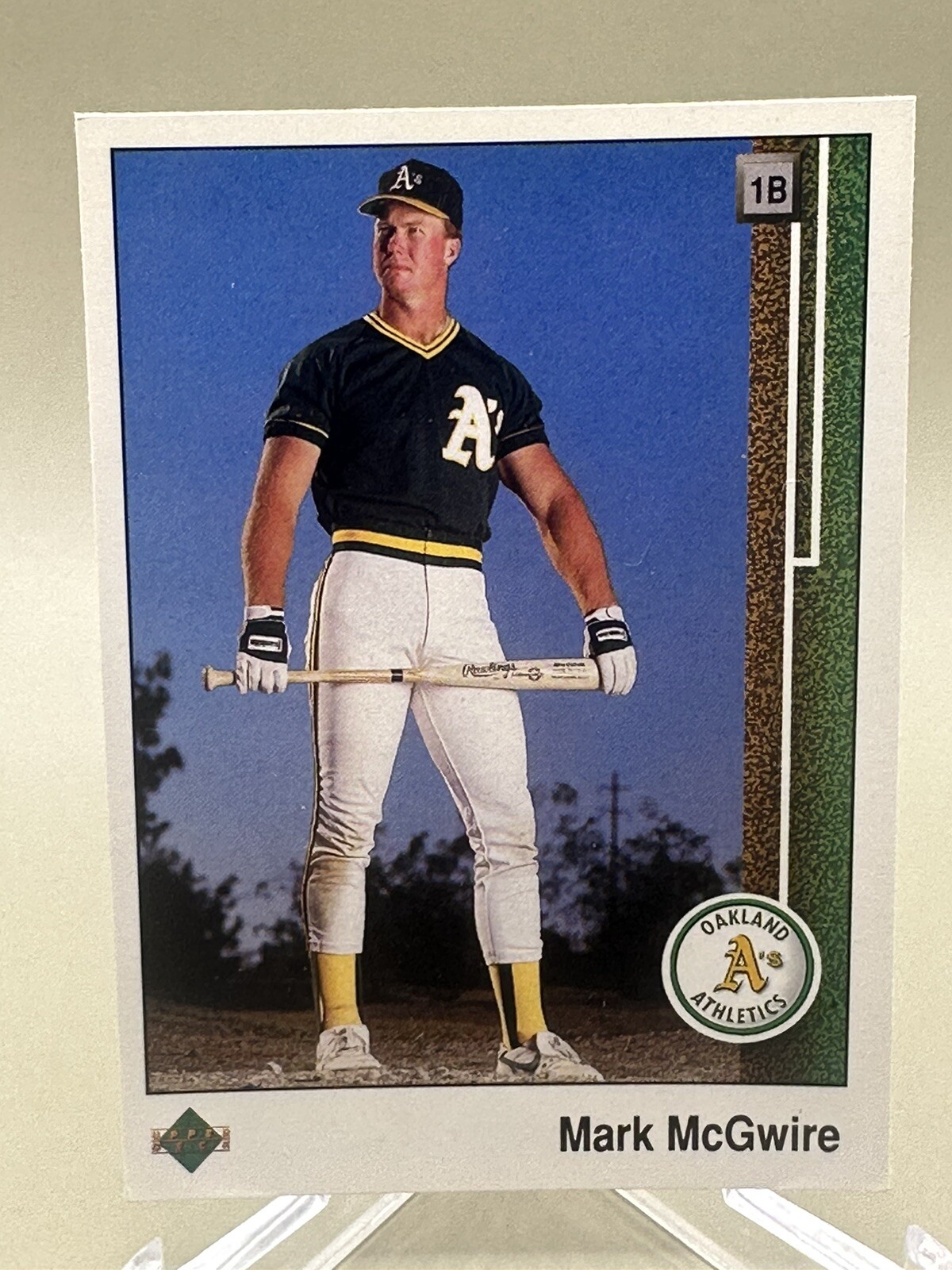 MARK McGWIRE 1989 Upper Deck #300 - NM/MT