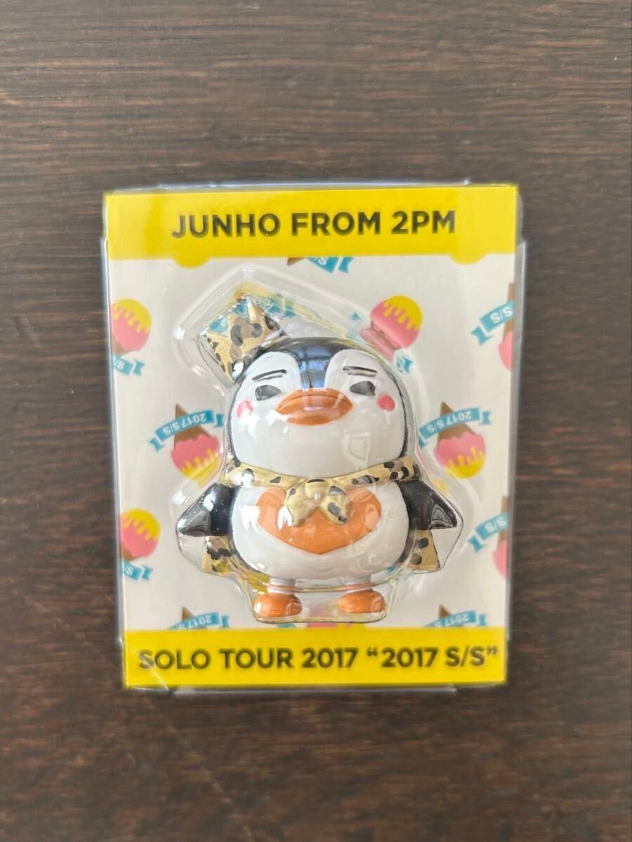 JUNHO ミニチュア ペンペン Paris ver. 2Pm Junho Penpen Figure KPOP free shipping from japan dhl