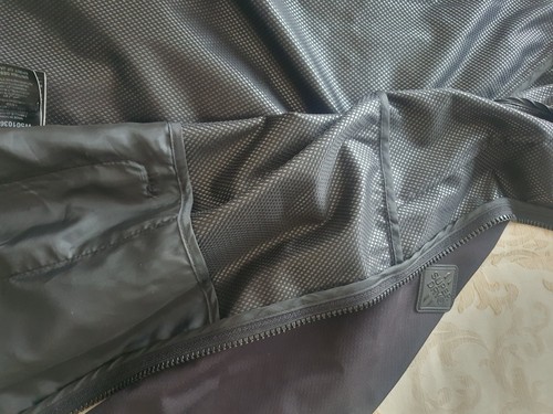Girls Superdry Rain Jacket Size 8 UK - Picture 6 of 7