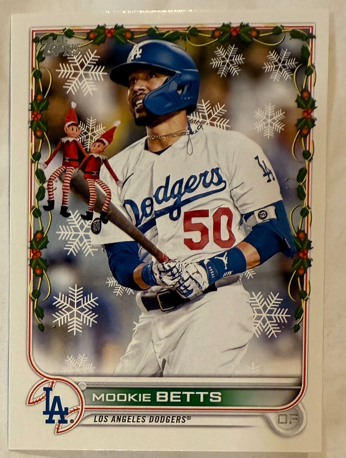 2022 Topps Holiday Mookie Betts "Elves On Bat" Variation #HW176