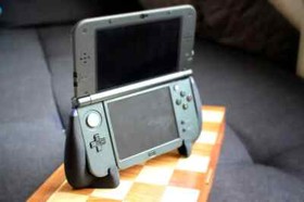 Nintendo New 3DS XL Comfort Grip Handheld Controller for New 3DS XL