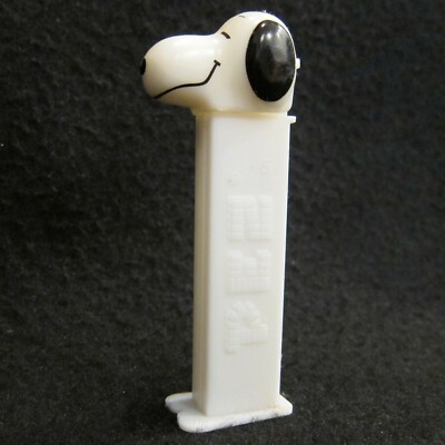 Vtg Snoopy Pez Candy Tablet Dispenser Peanuts Charles Schulz White Blk Slovenia