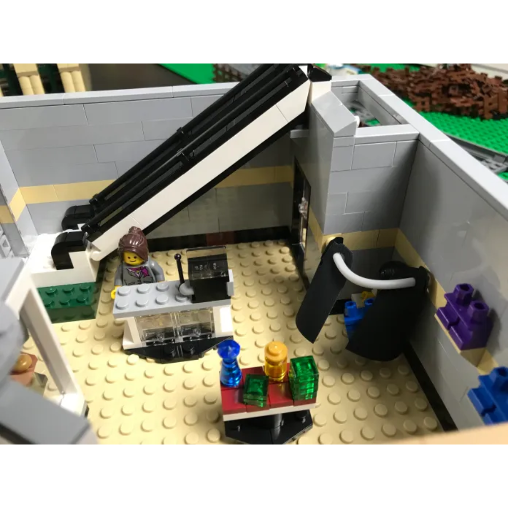 Build Blocks CREATOR Grand Emporium 2182pcs Figures (10211