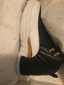 air jordan 12s