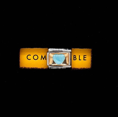 Nominierung Composable Classic 18K YG Blau Emaille Herz Charm 030206/44