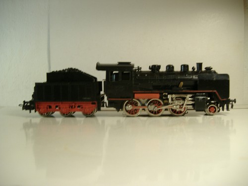 Märklin FM 800 mit Tender FM 809 / BR 24 058 der DB / 2.Version von Märklin 3003
