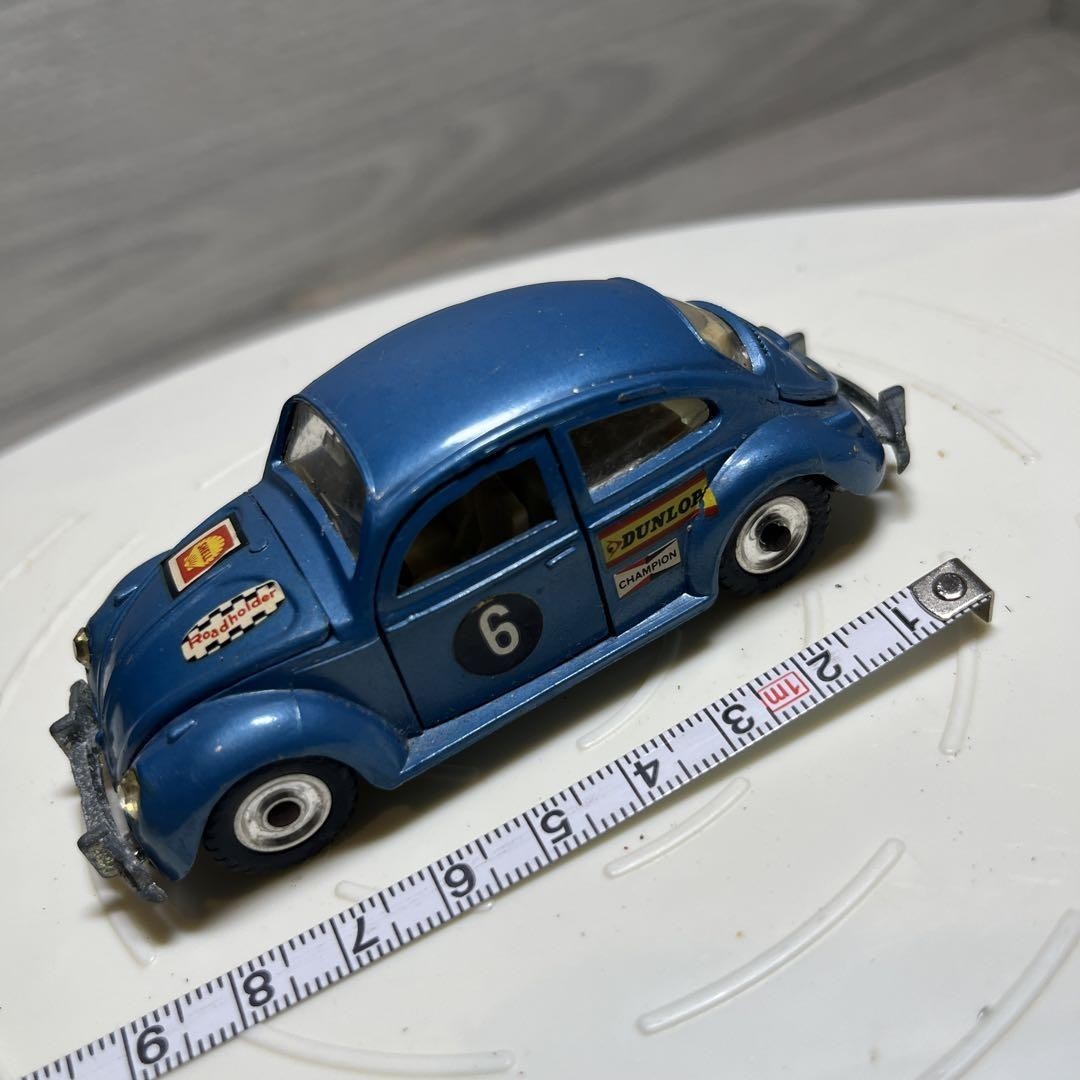 Dinky 129, Volkswagen 1300 Sedan - Free Price Guide & Review