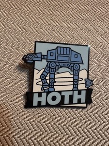 D23 Gold Member Fantastic World AT-AT Hoth Star Wars Disney Pin 2019