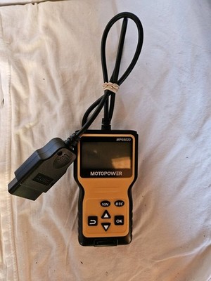 MOTOPOWER MP69033 OBD2 Scanner - Black/Yellow. Pre-owned Tested works
