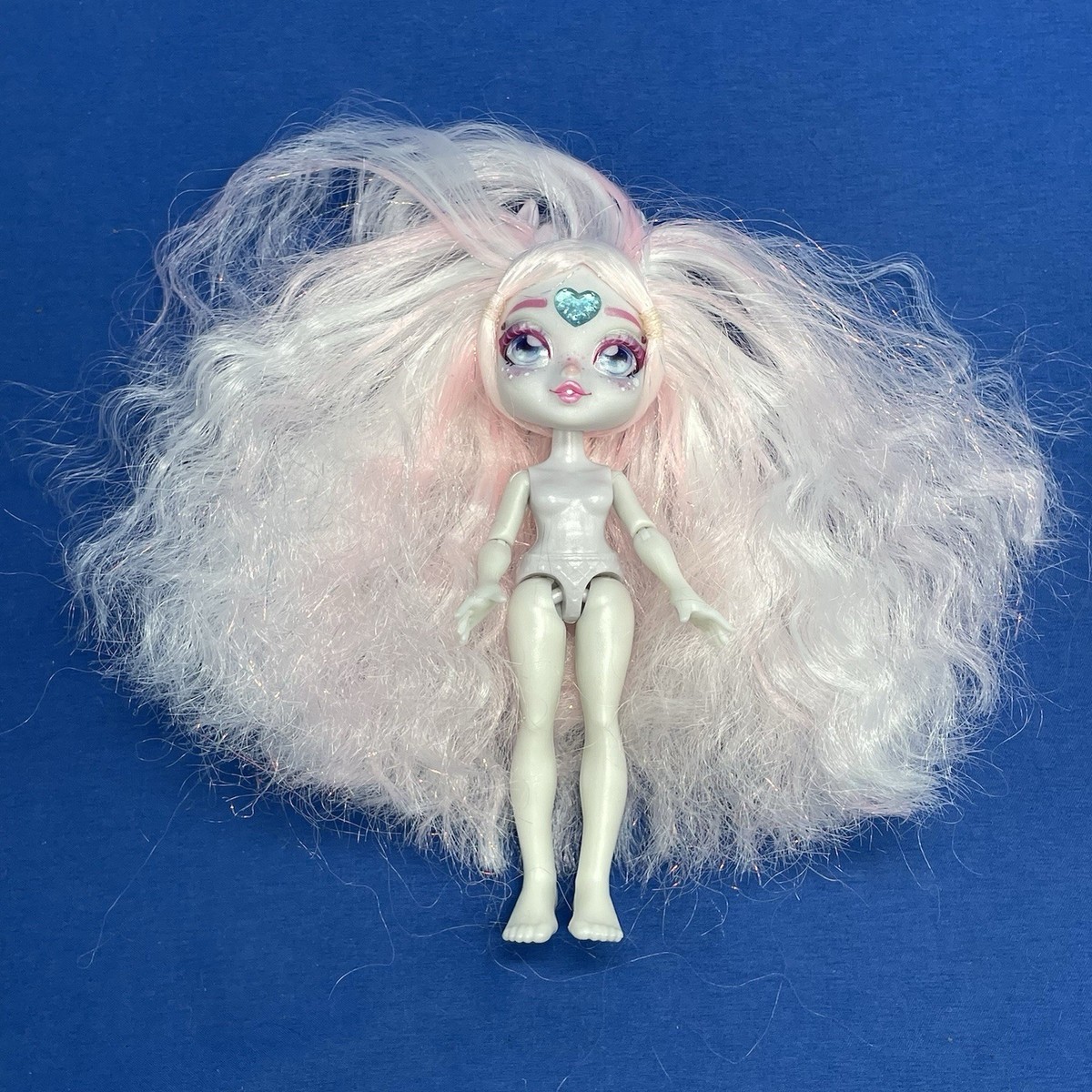 【未使用完売商品】 Lulumerry フリルローズビキニ　ホワイト Wynter The Bunny Magic Mixies Pixlings Target Exclusive Doll