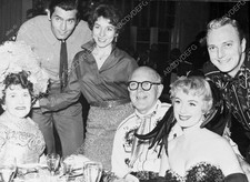 8b20-10686 candid Clint Walker and friends behind the scenes 8b20-10686 8b20-106