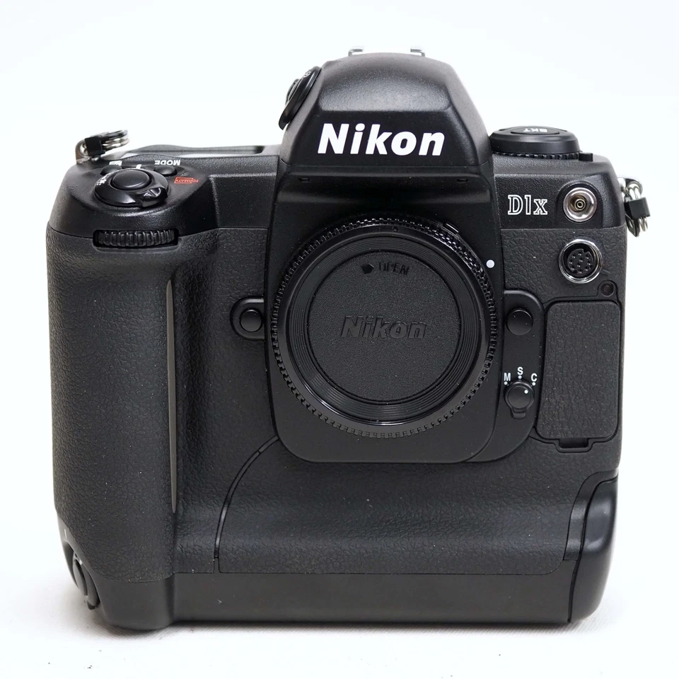Nikon D1X 5.3 MP Digital SLR Camera Body Only - Image 2 of 4
