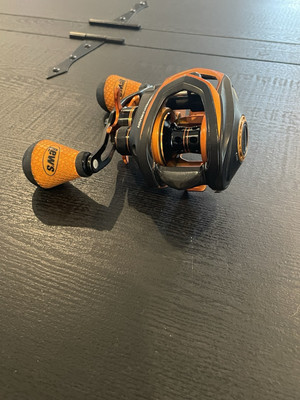 baitcast vs spinning reel Understanding the Different Types of Fishing Reels