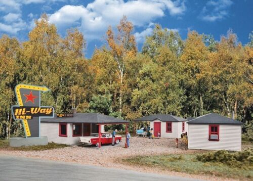 Walthers Cornerstone 933-3481  Hi-Way Inn MotelHO Scale (suit OO) - Picture 1 of 2