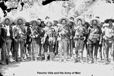 PANCHO VILLA Y SU EJÉRCITO DE HOMBRES REVOLUCIÓN MEXICANA 8X12 FOTO CARGADA ARMAS RIFLES