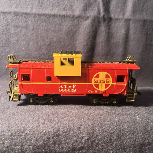 Santa Fe ATSF Red 999628 Caboose Car | eBay