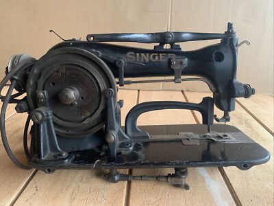 Sewing Machines - 1920'S Singer Model