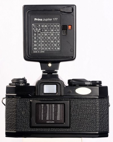 PETRI GX-1 reflex pellicola 35 mm completamente meccanica c/w obiettivo XR Rikenon L 50/2 e kit flash - Foto 5 di 11