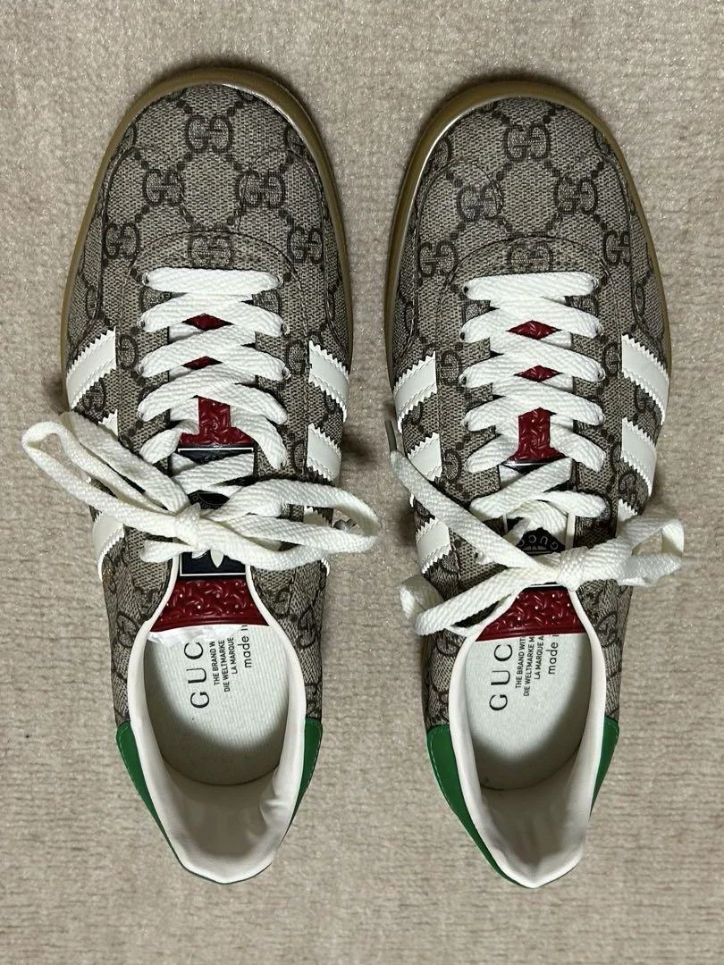 Baskets Adidas X Gucci Gazelle beige monogramme GG US7