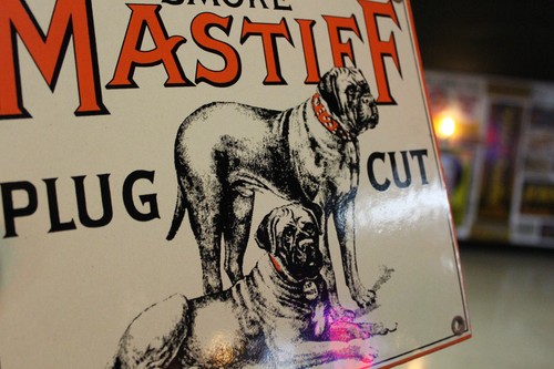 RARE SMOKE MASTIFF PLUG TOBACCO DEALER PORCELAIN METAL SIGN DOG CHEWING INDIAN - Picture 5 of 12