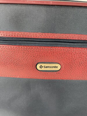 Vintage MINT Cond. 1980's Samsonite 22