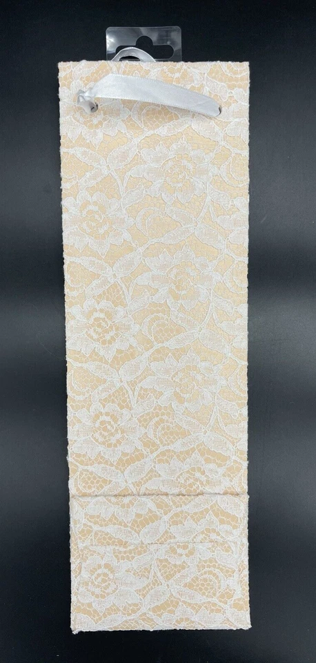 Cakewalk Vino Botella Única Vino Beige con Bolsa de Regalo de Encaje, Bolsa de Regalo de Vino Nupcial Foto 2 de 4