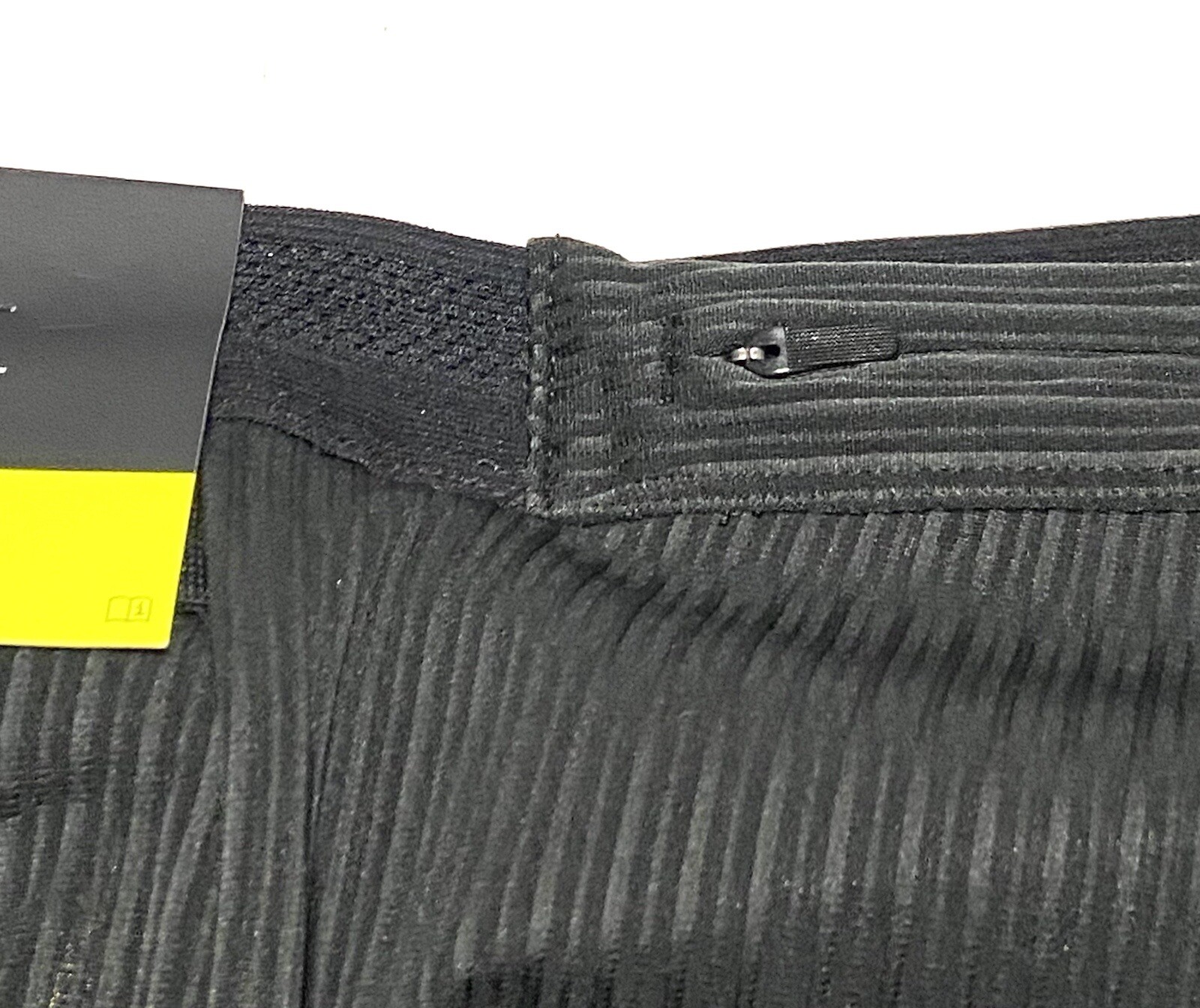 NEW Nike Core DriFIT Swift Running Tights CZ8835010 Color Black Pants