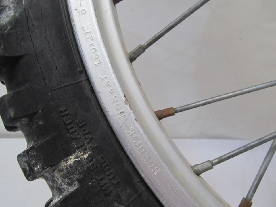 Llanta delantera KTM 495 1981 con disco de freno Foto 4 de 4