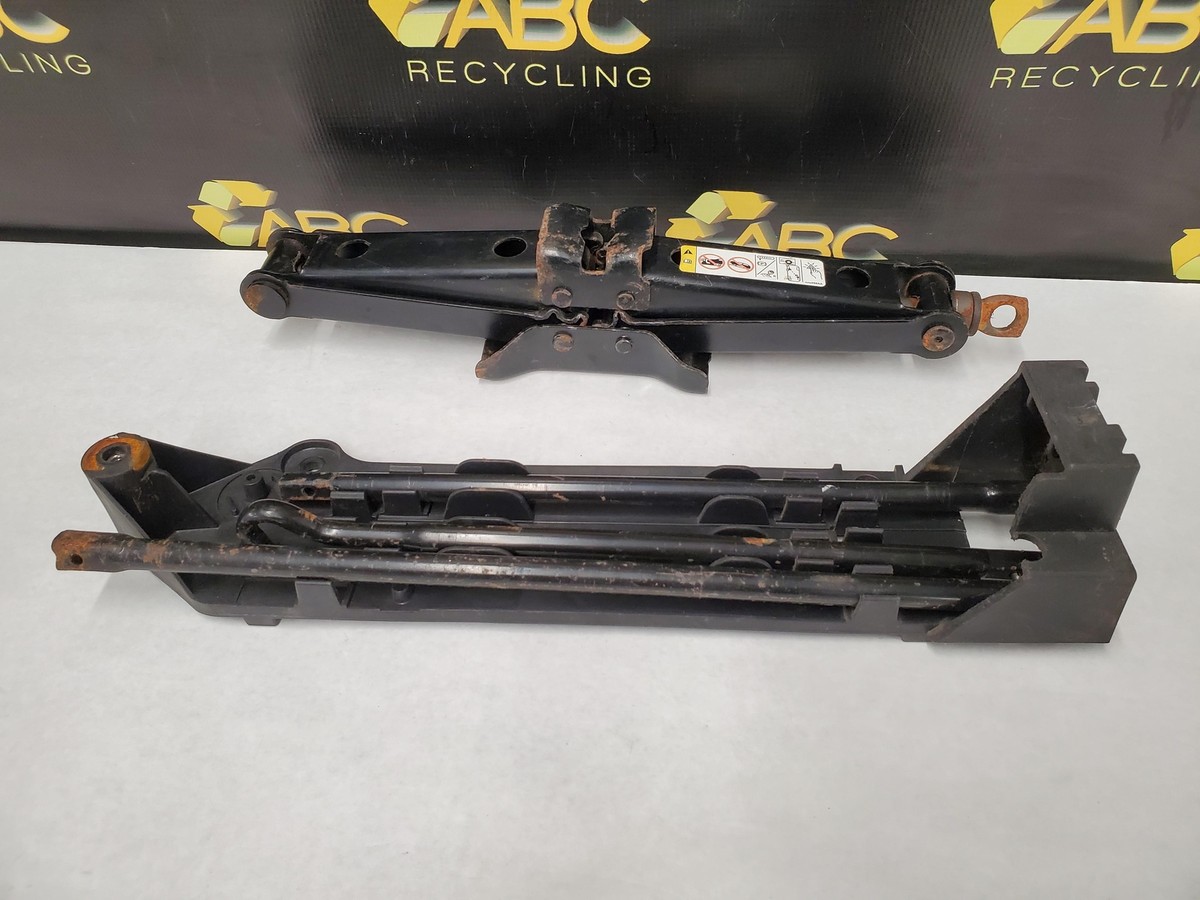 2008 Jeep Liberty Spare Tire Emergency Scissor Jack Kit OEM | eBay