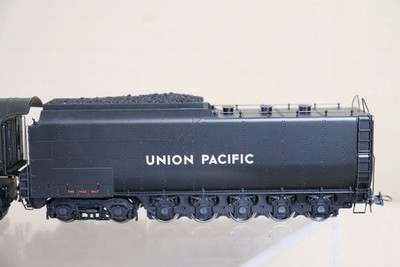 HO Scale Trix 22599 up Union Pacific 4-8-8-4 Big Boy Steam LOCO