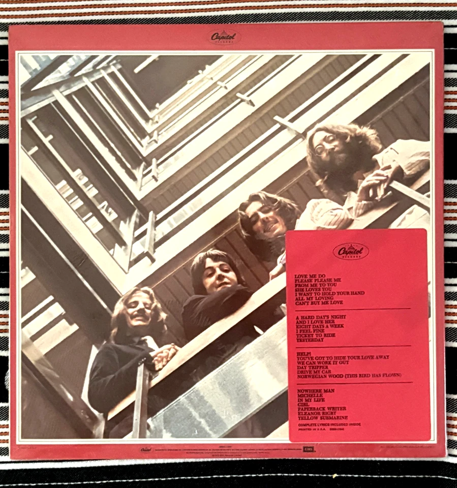 The Beatles - 1962-1966 - SEALED!! - Red Vinyl from 1978 - Beautiful condition!! - Image 2 of 2