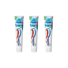3x Aquafresh Freshmint Toothpaste 125ml Fluoride 1450ppm Fresh Breath Strong